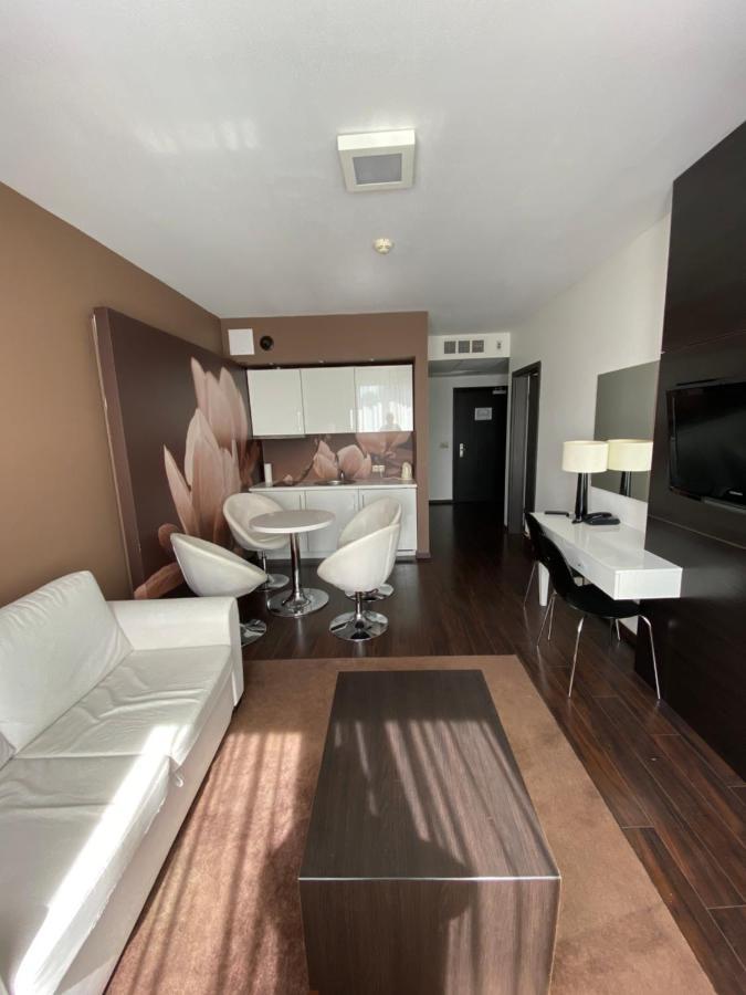 Apartament Prywatny Salon Z Aneksem Kuchennym I Sypialnia W Hotelu Diva Kolobrzeg Ngoại thất bức ảnh