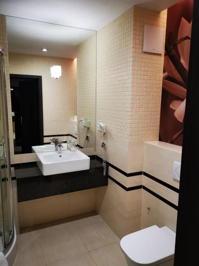 Apartament Prywatny Salon Z Aneksem Kuchennym I Sypialnia W Hotelu Diva Kolobrzeg Ngoại thất bức ảnh