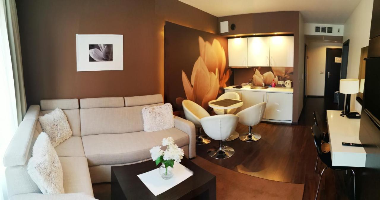 Apartament Prywatny Salon Z Aneksem Kuchennym I Sypialnia W Hotelu Diva Kolobrzeg Ngoại thất bức ảnh