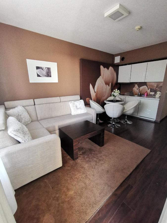 Apartament Prywatny Salon Z Aneksem Kuchennym I Sypialnia W Hotelu Diva Kolobrzeg Ngoại thất bức ảnh