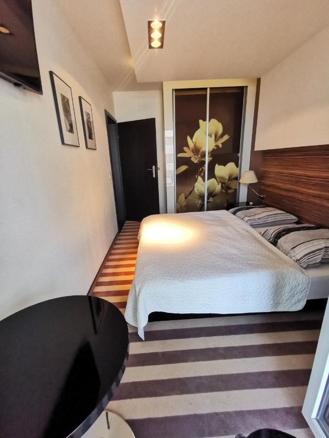 Apartament Prywatny Salon Z Aneksem Kuchennym I Sypialnia W Hotelu Diva Kolobrzeg Ngoại thất bức ảnh
