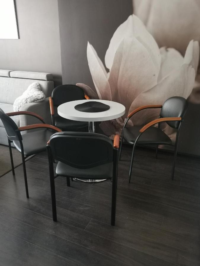 Apartament Prywatny Salon Z Aneksem Kuchennym I Sypialnia W Hotelu Diva Kolobrzeg Ngoại thất bức ảnh
